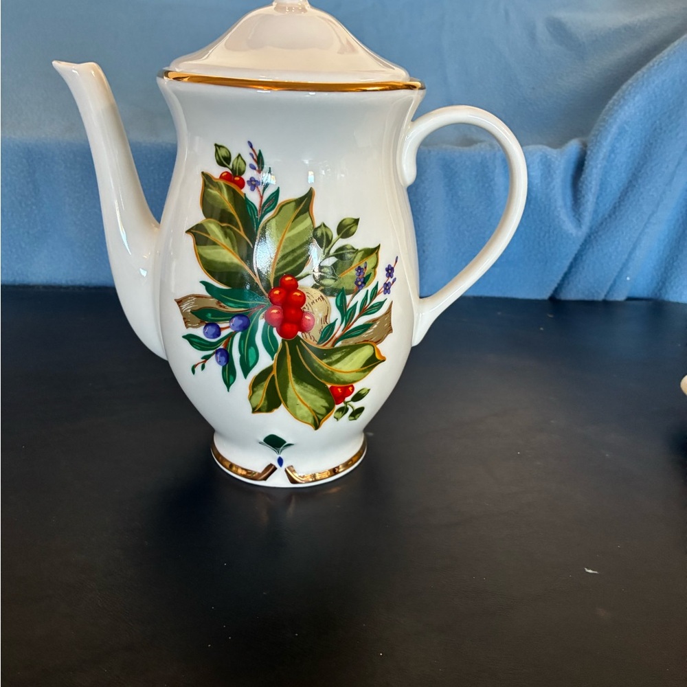Princess House White and Gold Serveware with Floral Design